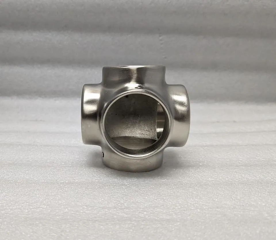Ball Side Outlet Cross for 1-1/2" Tubing