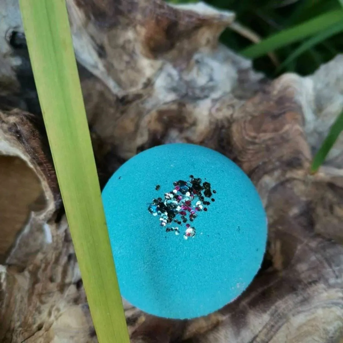 BATH BOMB:  Bubblegum