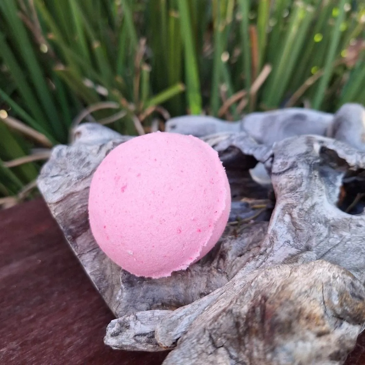 BATH BOMB:  Sparkling Rose