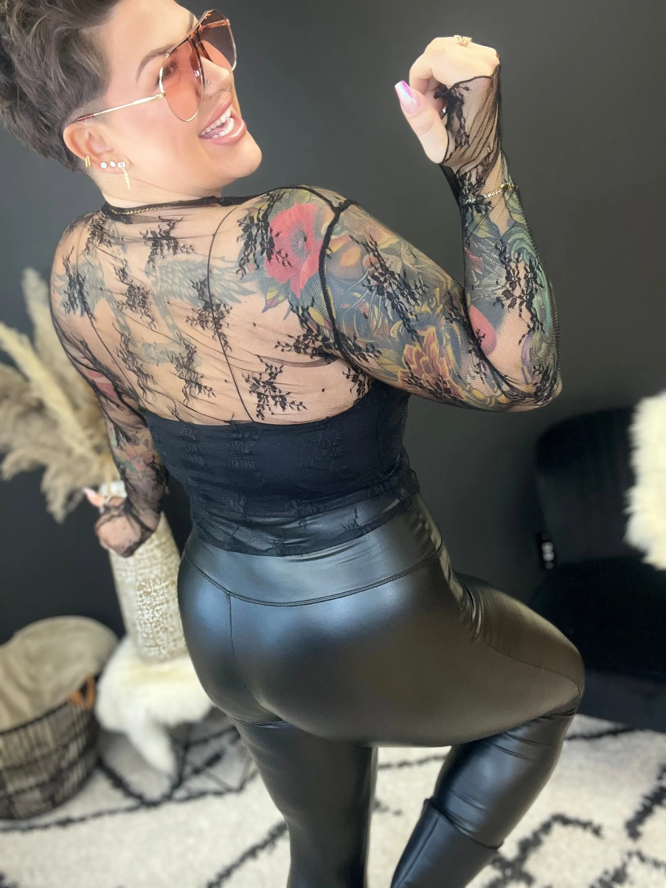 Joseline V2 Top