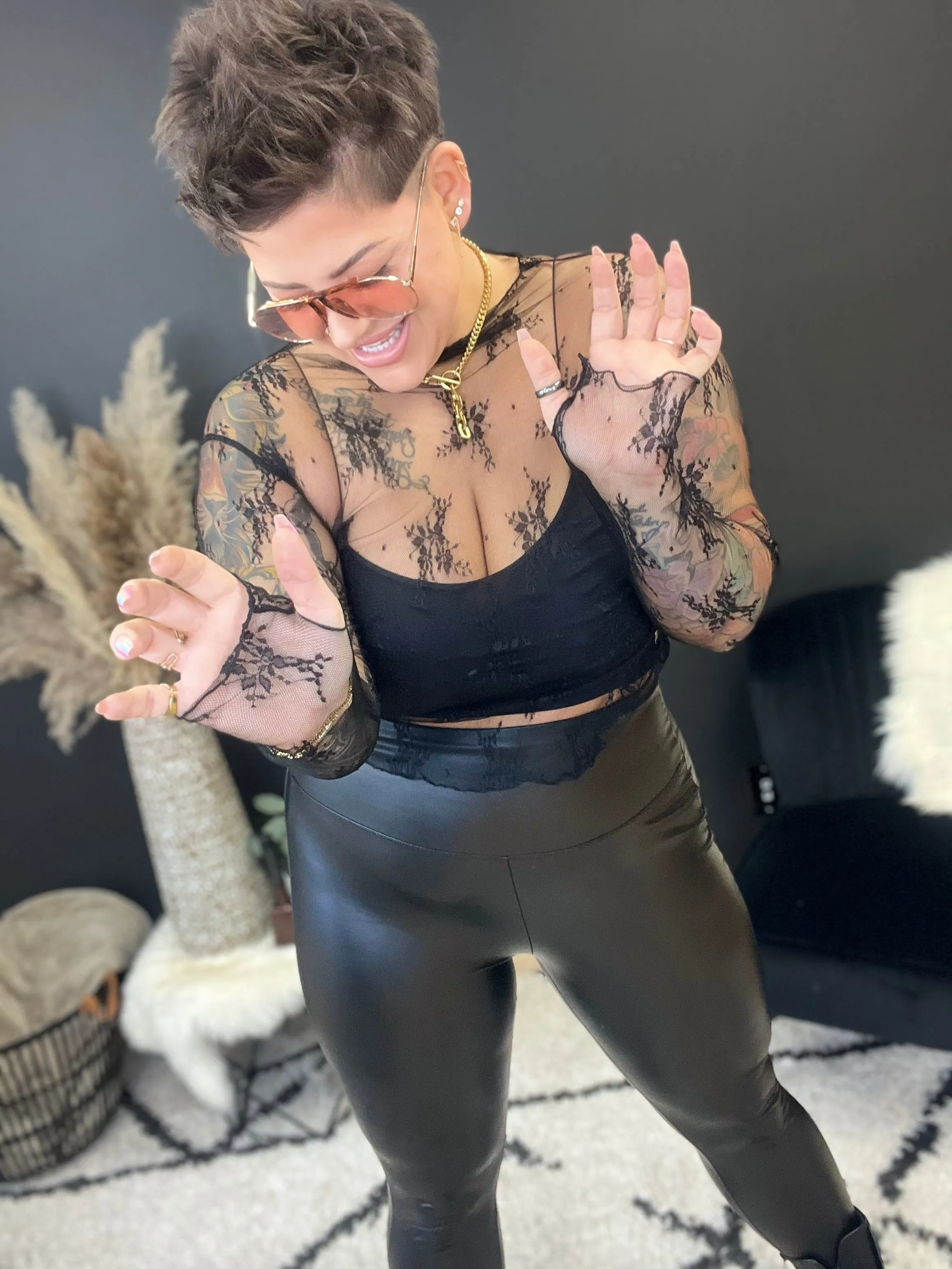 Joseline V2 Top