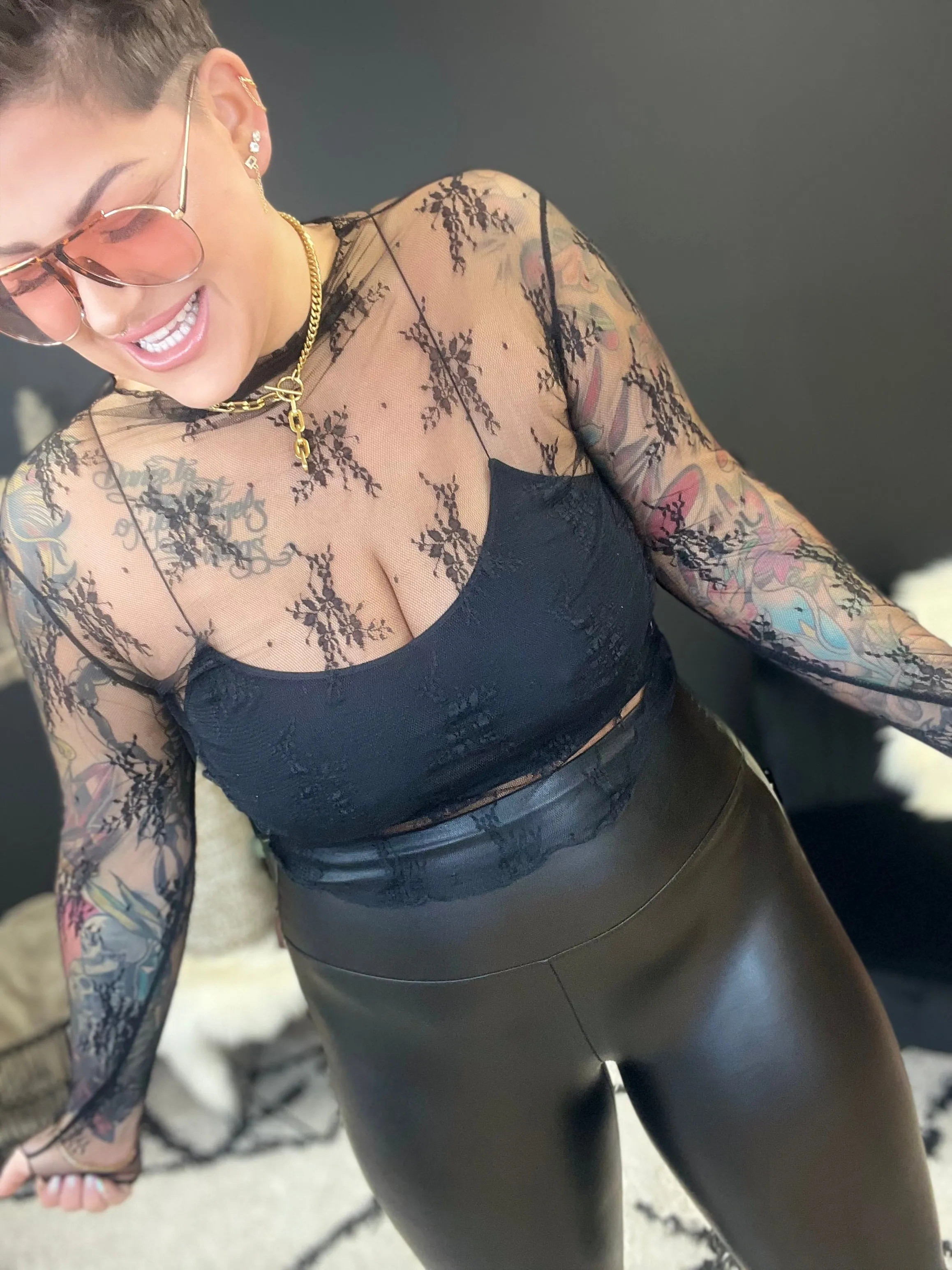 Joseline V2 Top