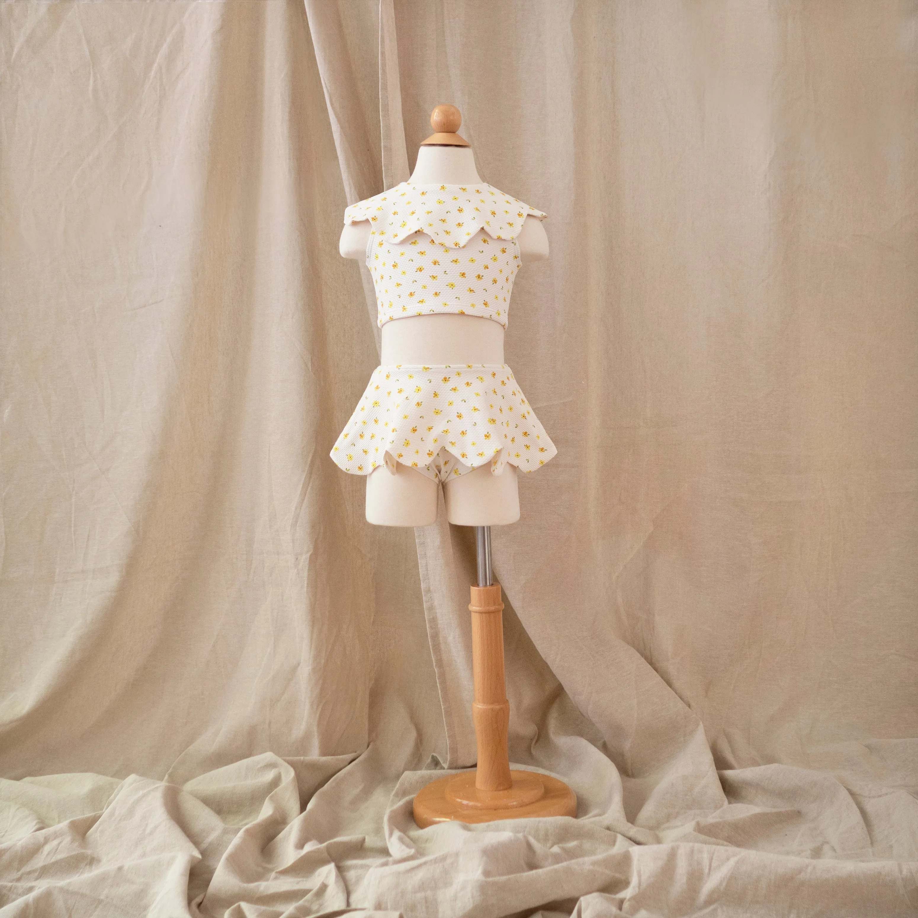 Petal Bikini Skirt · Daisy