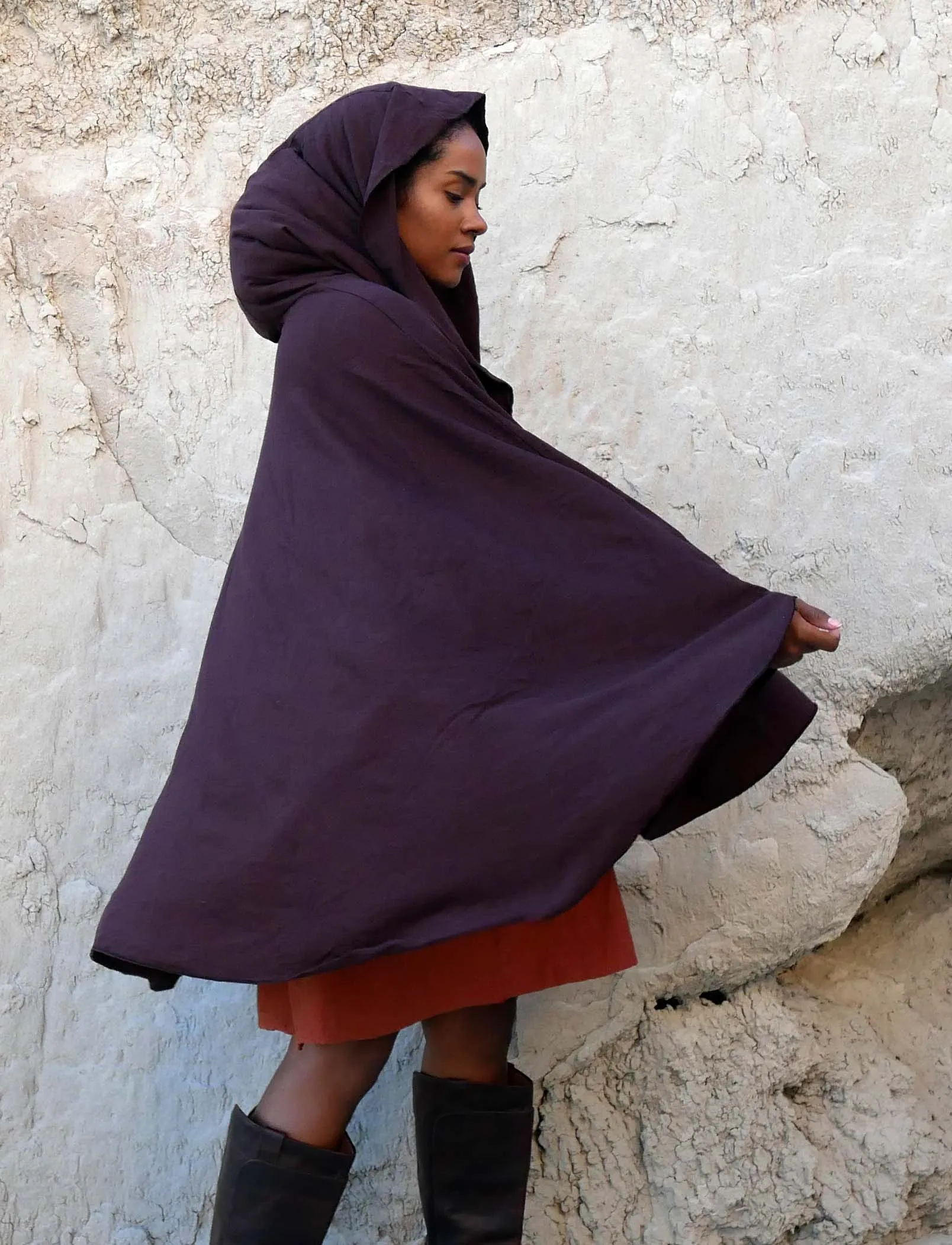 Super Cowl Aphrodite Short Cape