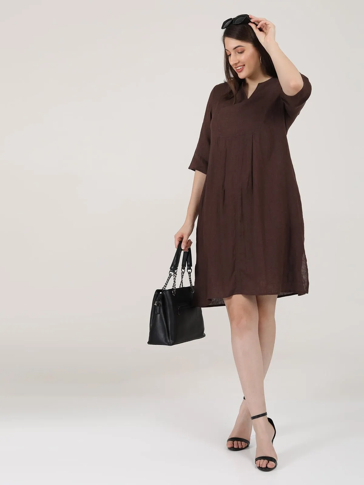 Women Linen Solid  Panelled V-Neck Dress