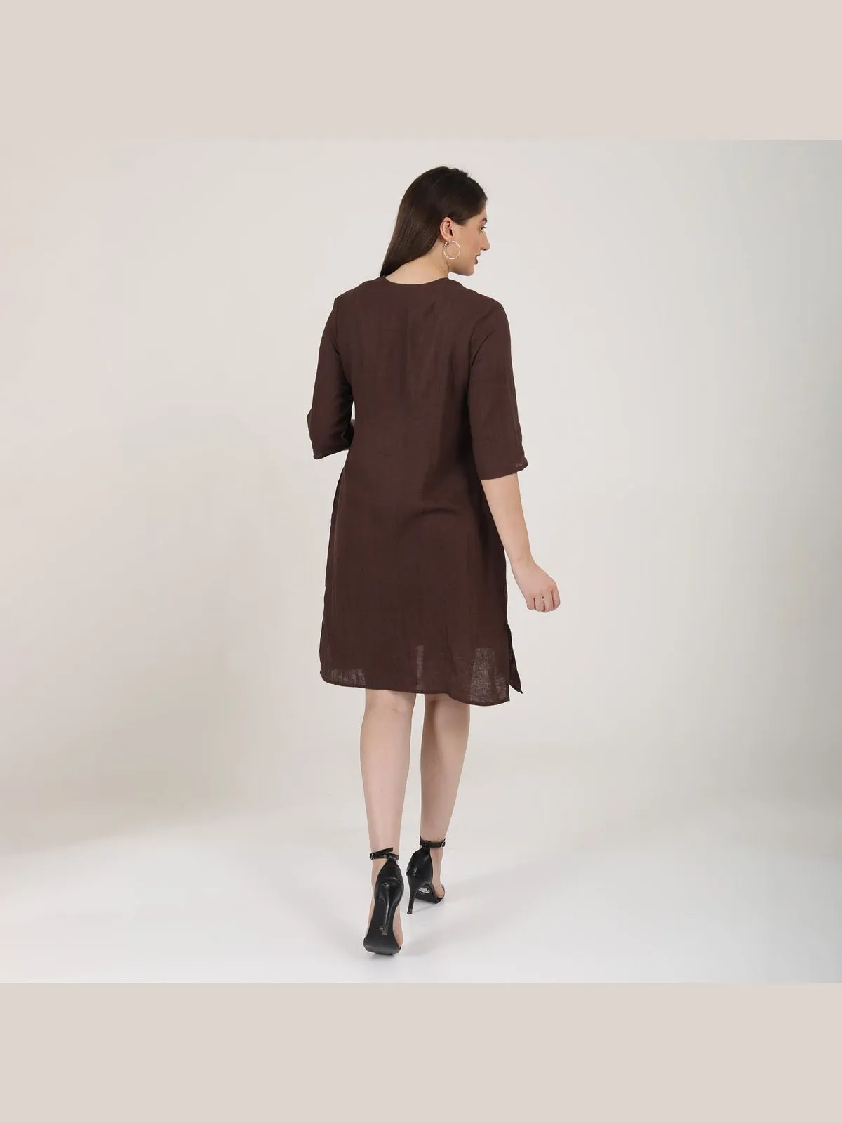 Women Linen Solid  Panelled V-Neck Dress